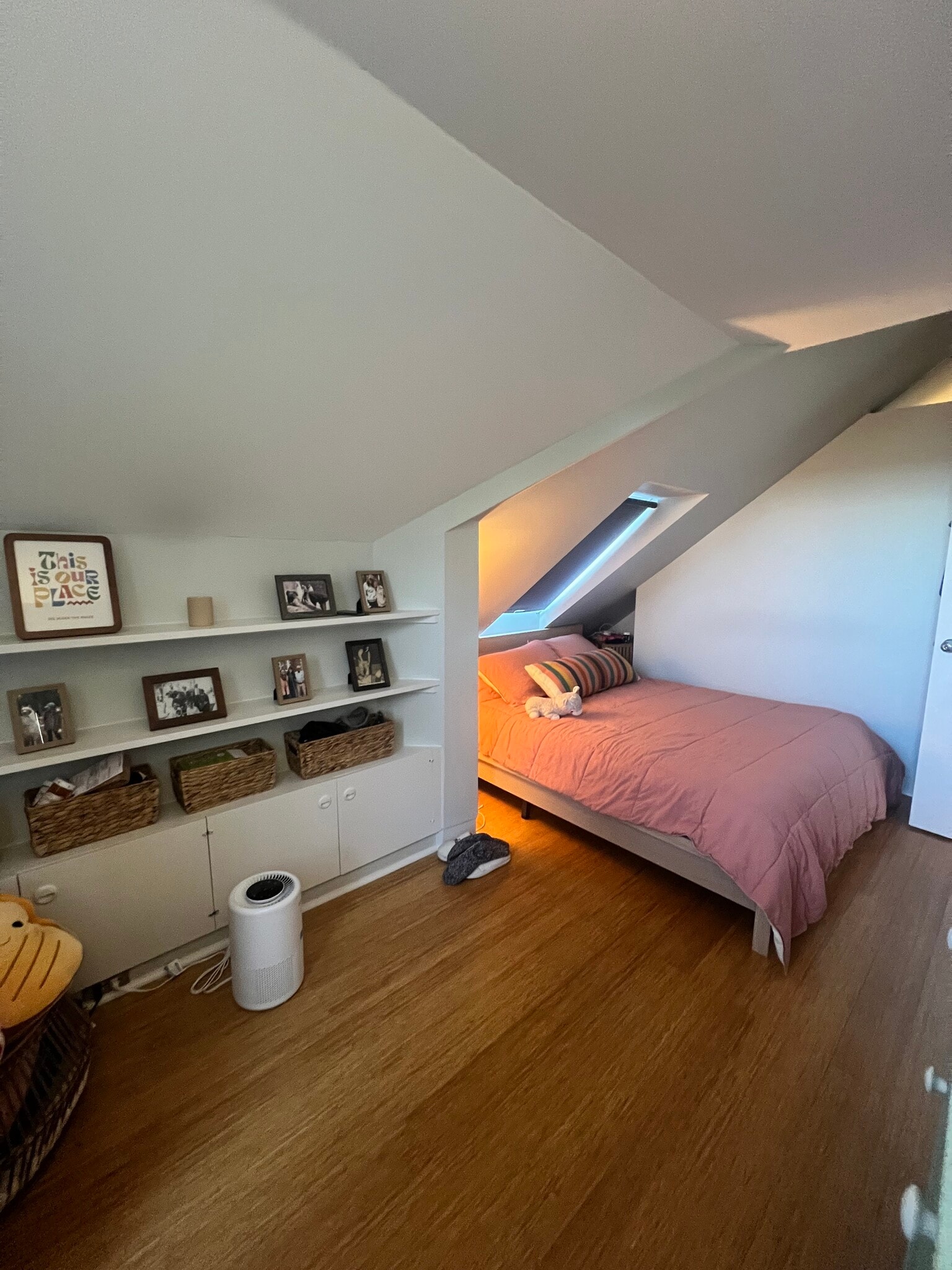 Building Photo - 56 Oliver St