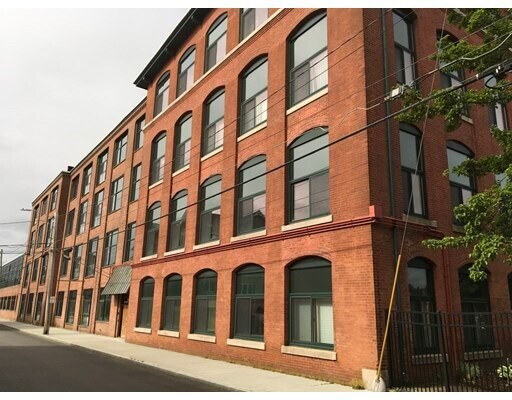 Building Photo - 150 Rumford Ave