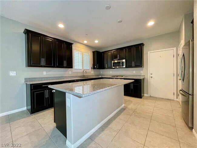 Building Photo - 354 Mezzaforte St
