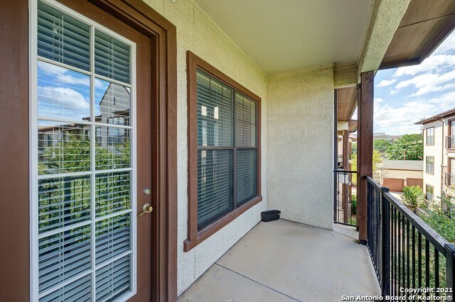 Building Photo - 7342 Oak Manor Dr
