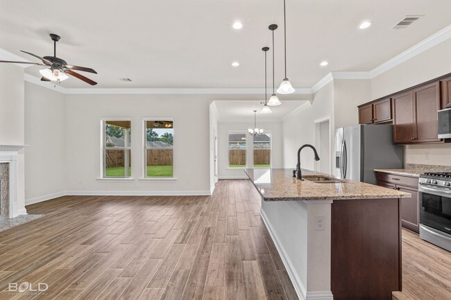 Building Photo - Check Out this 3 bed 2 bath in Shreveport