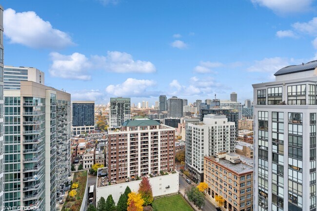 Building Photo - 645 N Kingsbury St