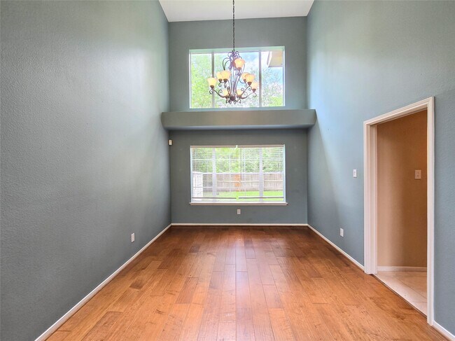 Building Photo - 134 W Greywing Cir