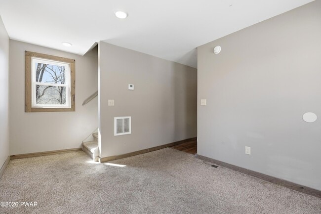 Building Photo - 760 Hudson St