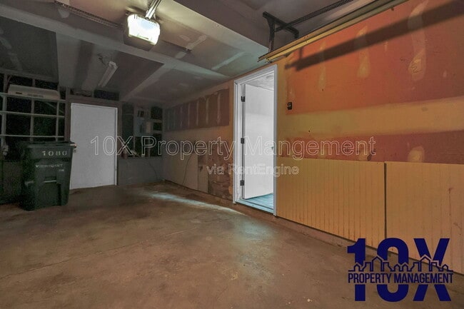 Building Photo - 1080 Viewpointe Dr