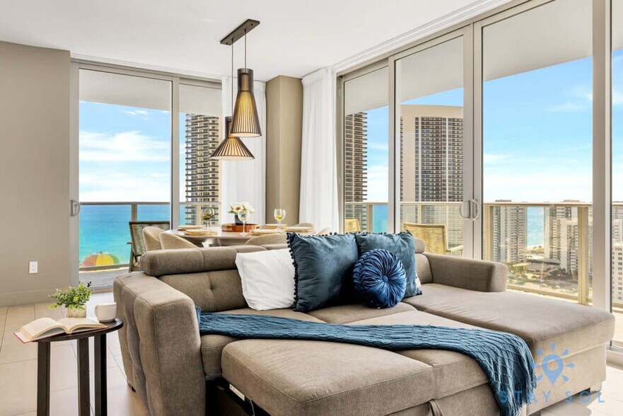 Primary Photo - 4010 S Ocean Dr