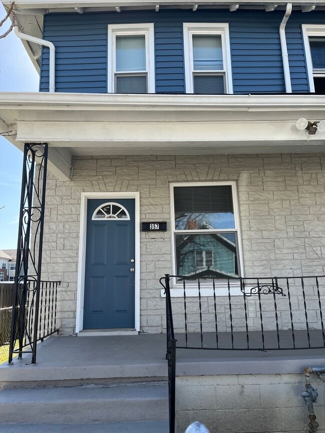 Building Photo - 355-357 E Innis Ave