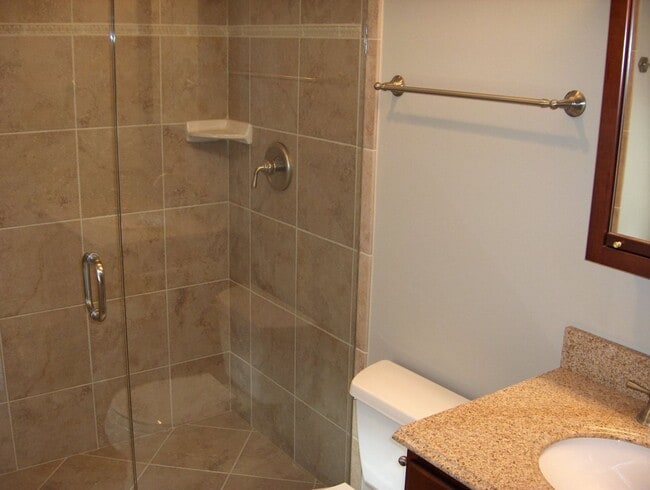 Building Photo - 257 - *450 Green Bay Road Bldg*