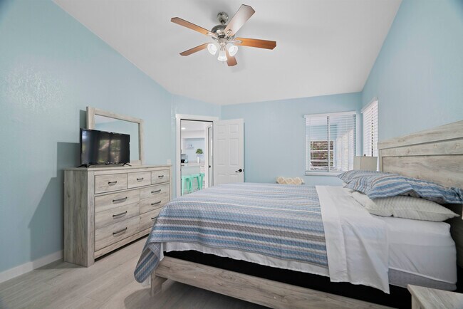 Building Photo - 1820 Rumar Ln