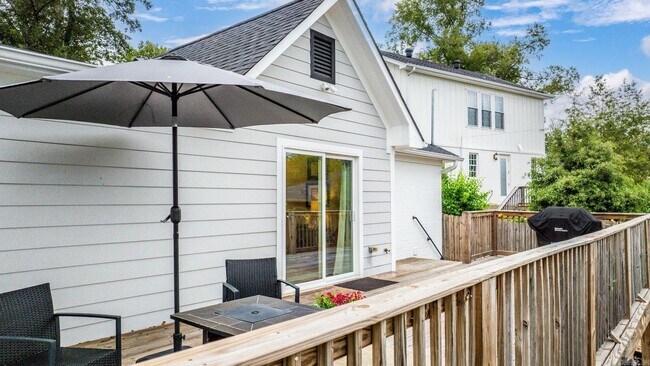 Building Photo - 1628 Pine Valley Rd