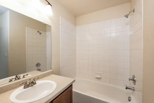 Building Photo - 9850 Kenton Cir