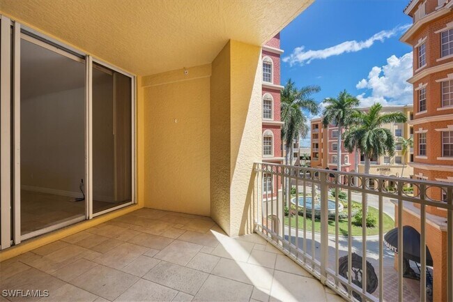 Primary Photo - 410 Bayfront Pl