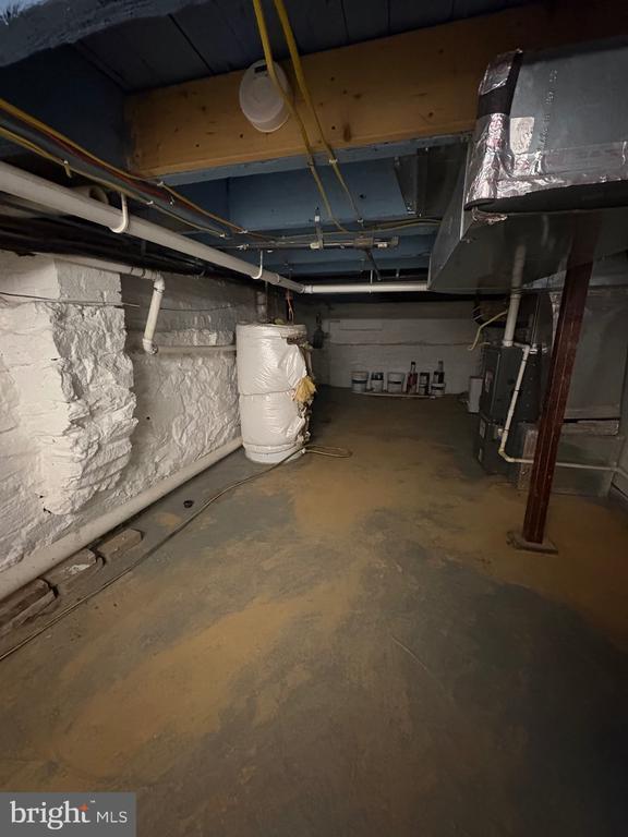 Building Photo - 229 S Durham St