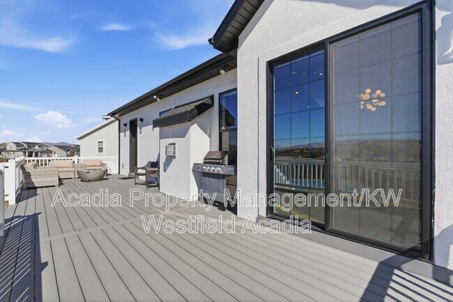 Building Photo - 1437 W Valley Dr