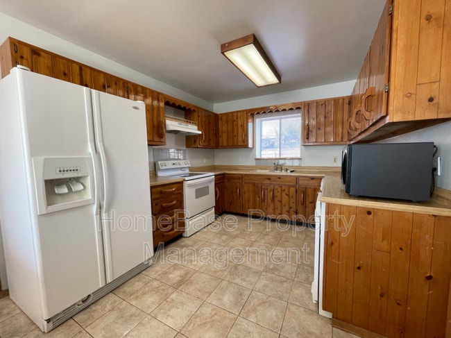 Building Photo - 2600 Cliffside Dr