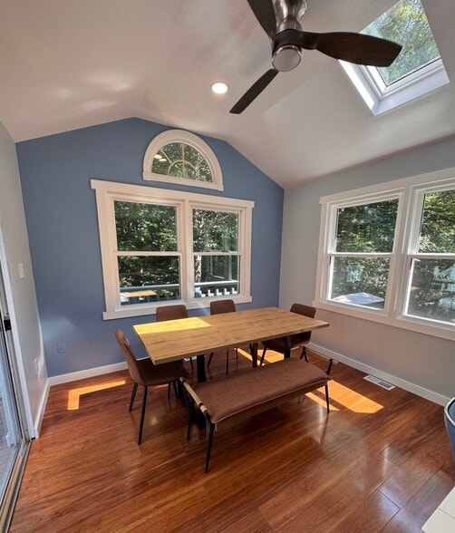 Building Photo - 6569 Braddock Rd