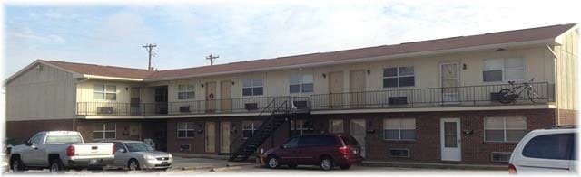 Primary Photo - Richardt Apartments