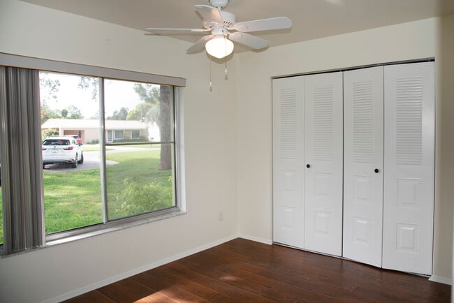 Building Photo - 10116 Fairtree Ln