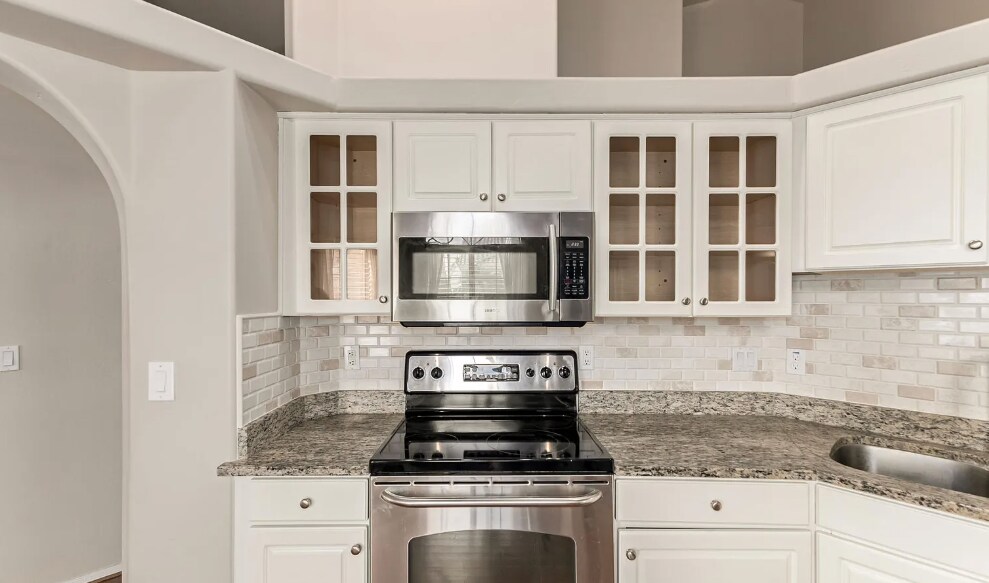 Building Photo - 517 S Paradise Dr