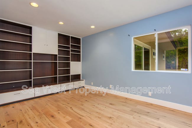 Building Photo - 7128 Almaden Ln