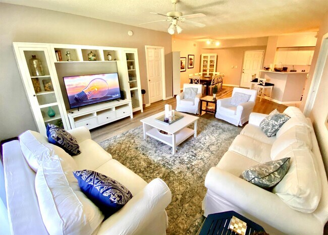 Building Photo - 11770 Saint Andrews Pl