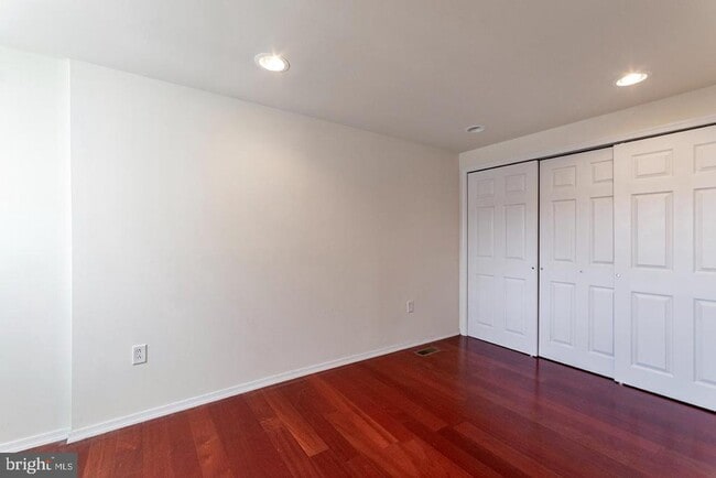 Building Photo - 1428 S Bancroft St