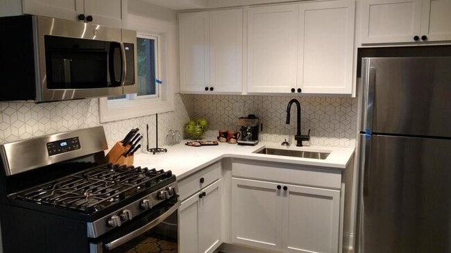 Building Photo - 1618 Boyer St