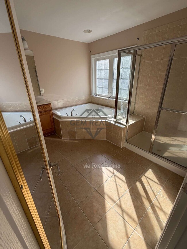 Building Photo - 3675 Expedition Dr