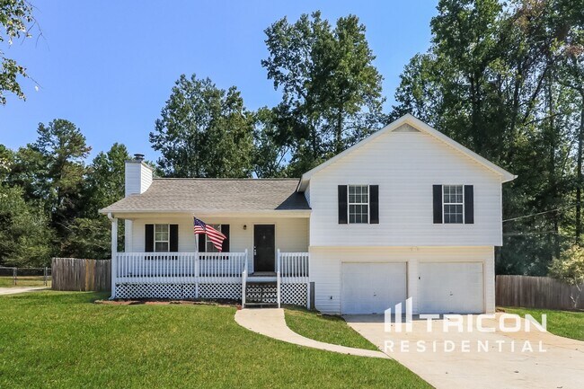 Building Photo - 180 Iris Glen Dallas GA