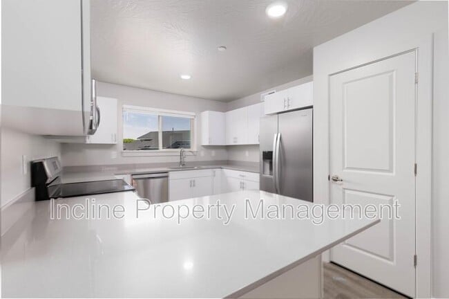 Building Photo - 6159 Winding Wy