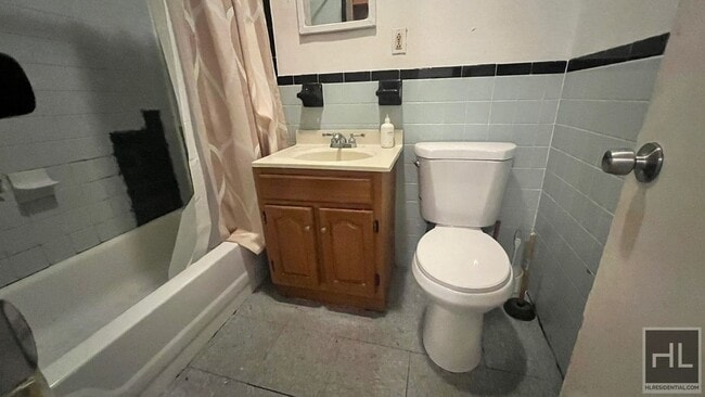 Building Photo - HALSEY STREET