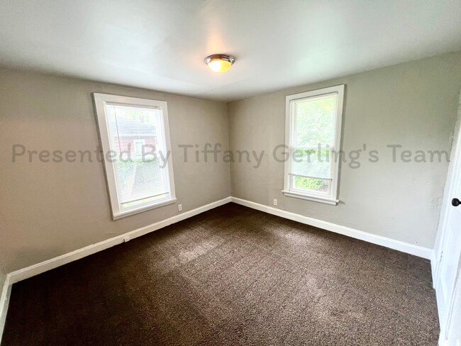 Building Photo - Charming 2 Bedroom, 1 Bath Home