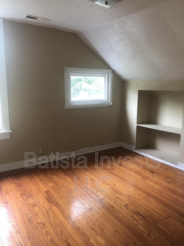 Building Photo - 821 E McCarty St