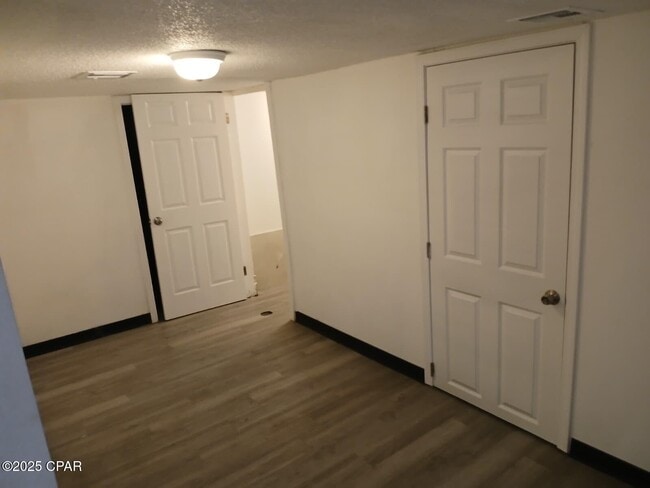 Building Photo - 712 Ave C