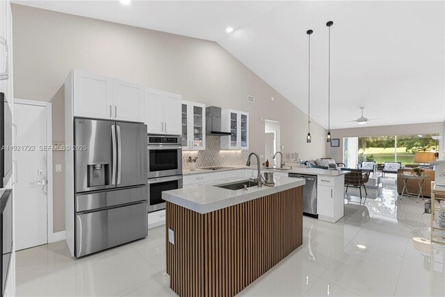 Building Photo - 19648 Back 9 Dr