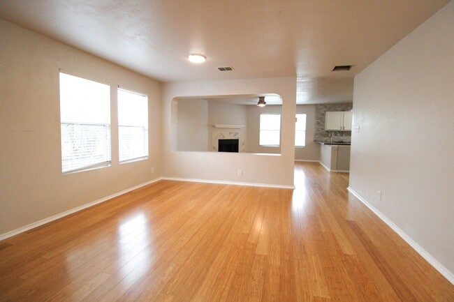 Building Photo - 9706 Battle Pass