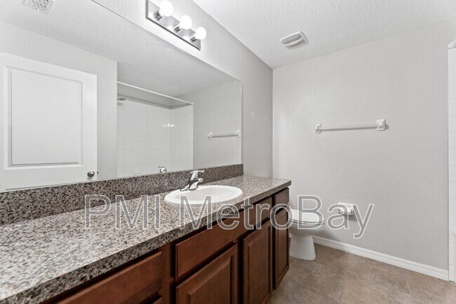 Building Photo - 9703 Sage Creek Dr