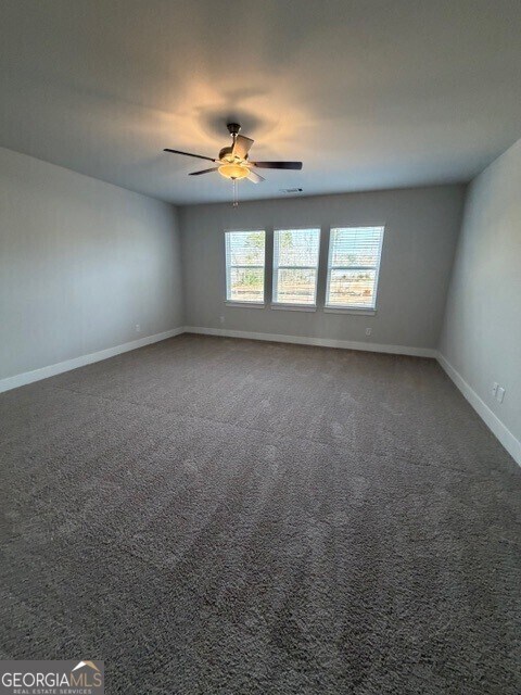 Building Photo - 116 Maple Trl