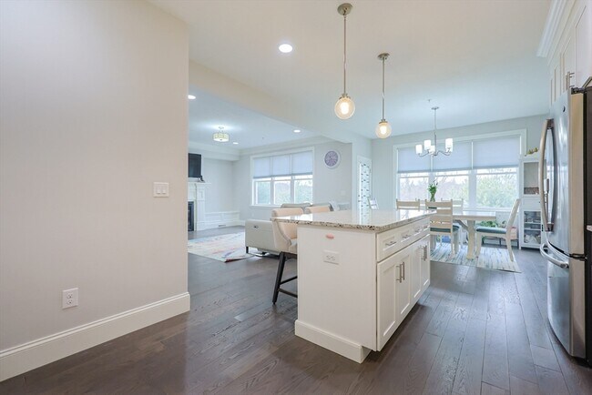 Building Photo - 8 Riverstone Way