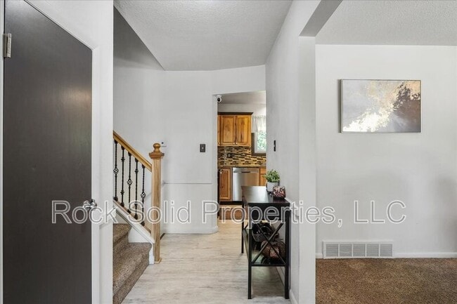 Building Photo - 1039 Melton St