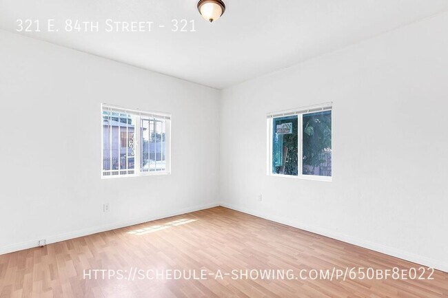 Building Photo - 321 E 84th St