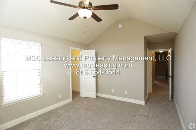 Building Photo - Where comfort meets convenience in a commu...