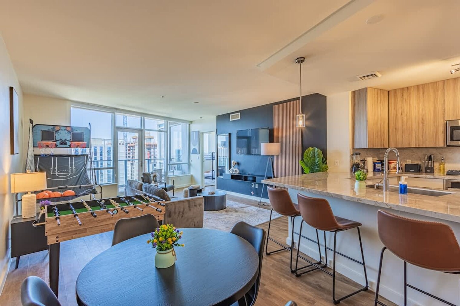 Building Photo - 44 W Monroe St