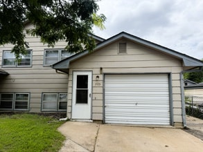 Building Photo - 525 N Elder St