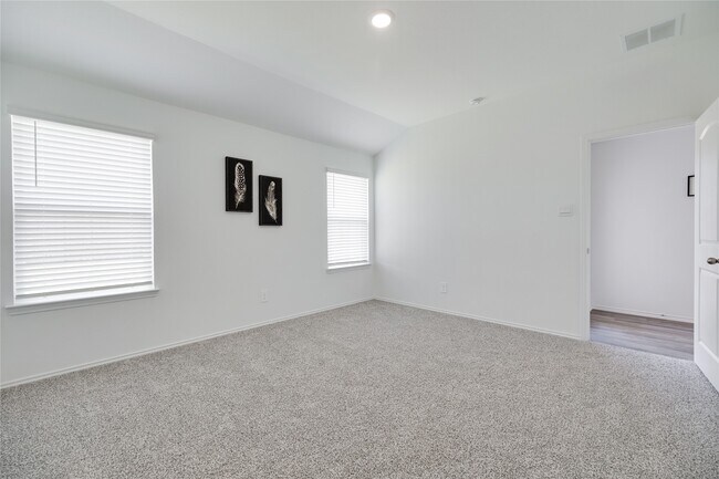 Building Photo - 5706 Simcrest Grove Dr