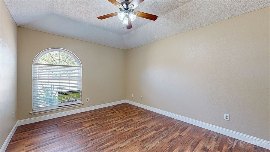 Building Photo - 16 Atlanta Ct