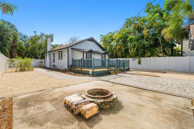 Building Photo - 313 23rd Ave N