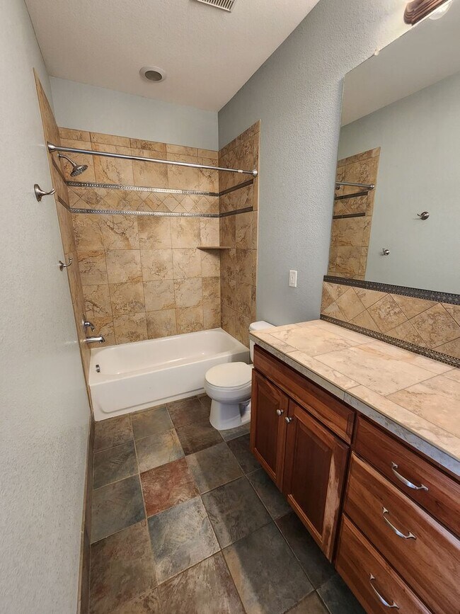 Building Photo - Exquisite Paired Home in Coal Creek Village