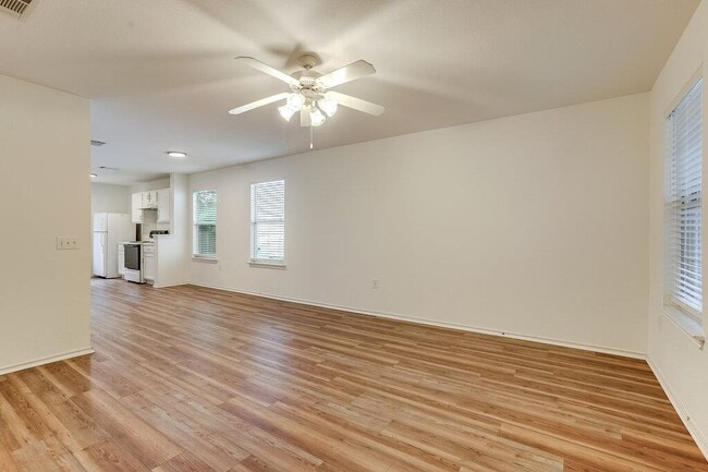Building Photo - 1505 Strickland Dr