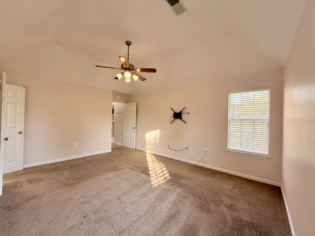 Building Photo - Room to Spread Out! 3-Bedroom Atoka Home with Bonus Room & Fenced Yard